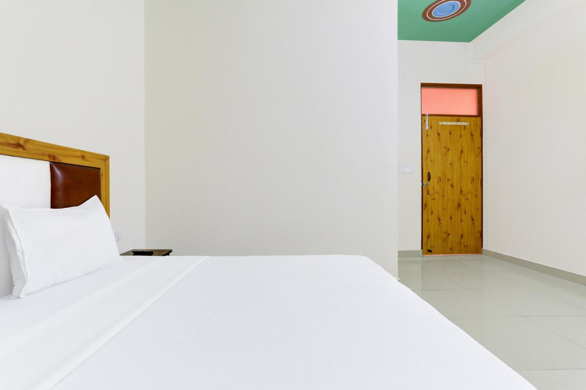 Hotel O Blu Moon Ghaziabad Exterior photo
