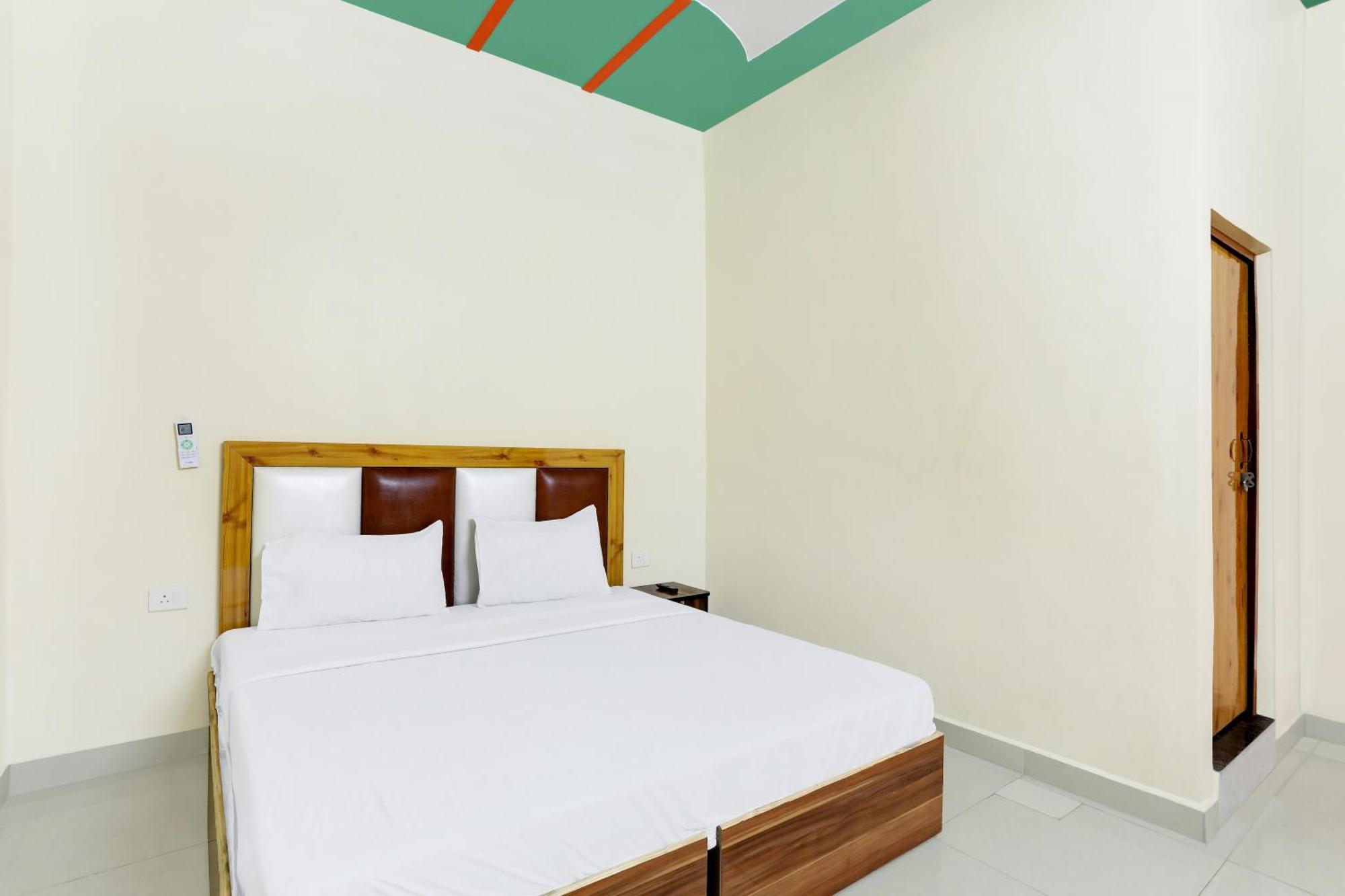 Hotel O Blu Moon Ghaziabad Exterior photo
