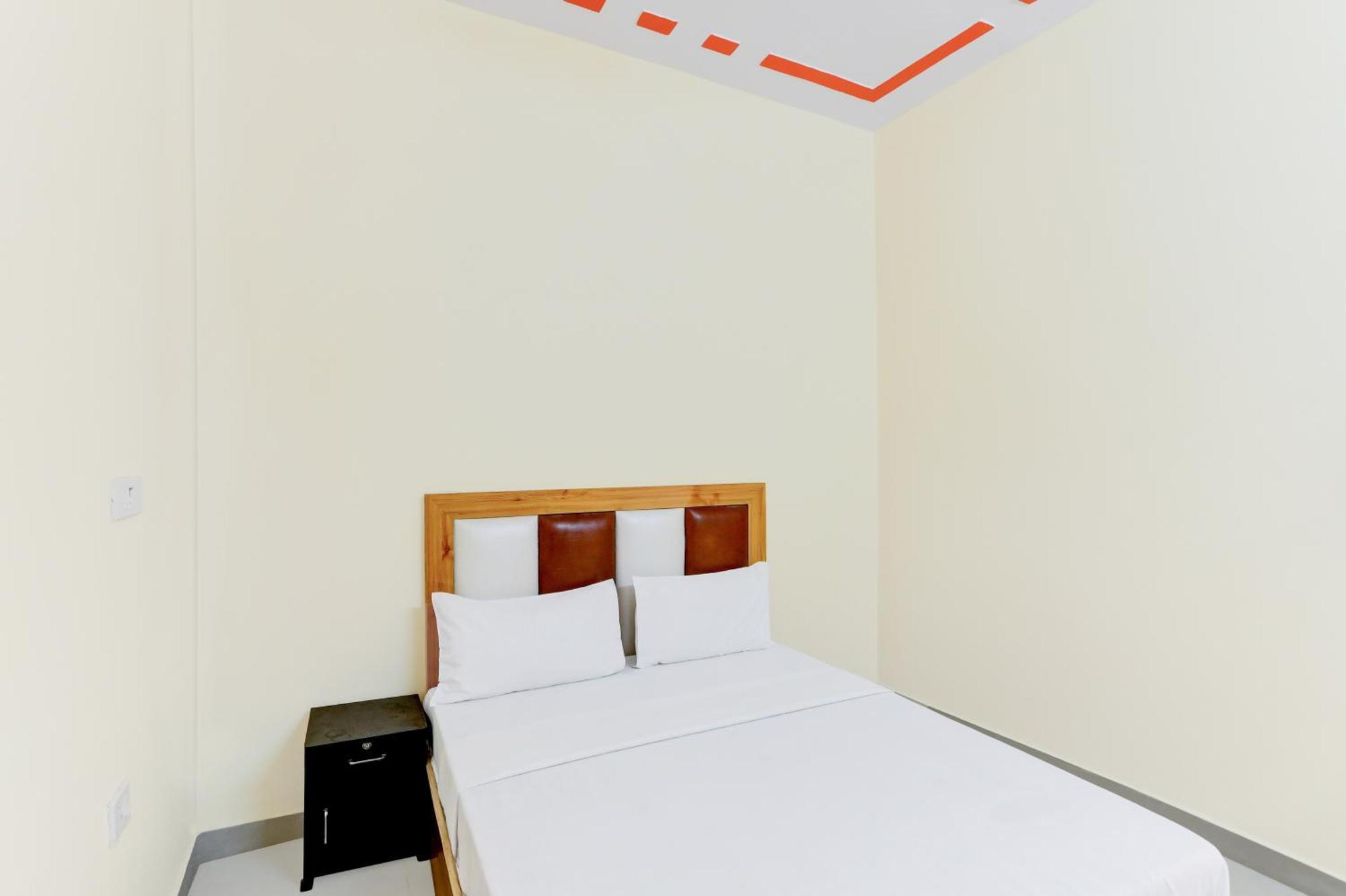 Hotel O Blu Moon Ghaziabad Exterior photo